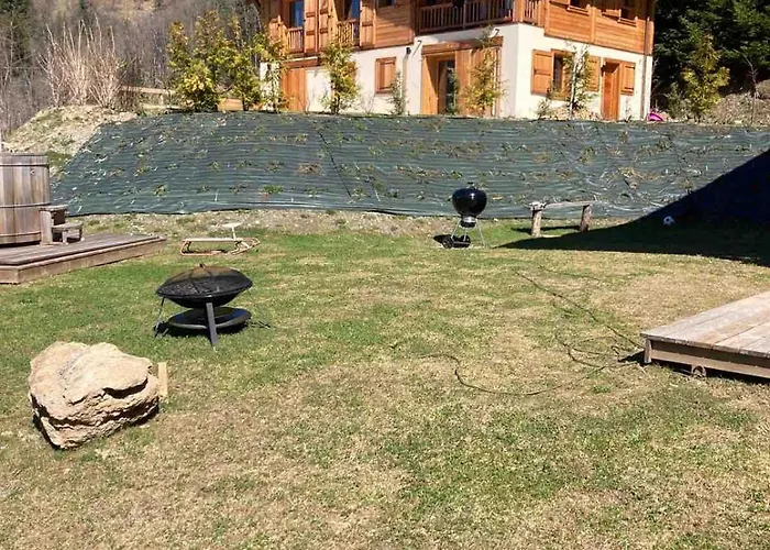 Apartment In New With Private Garden