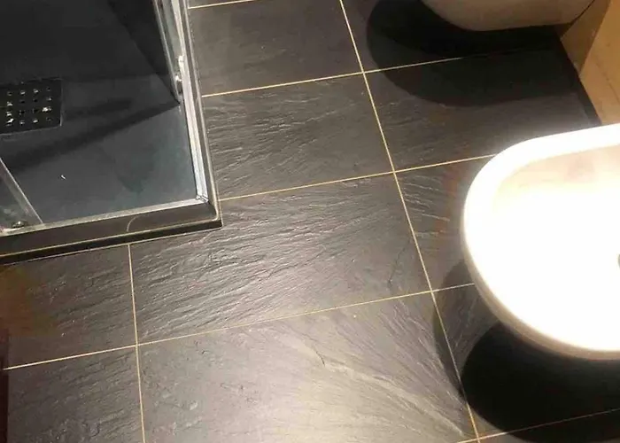 In New With Private Garden