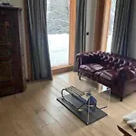 In New With Private Garden Apartment *