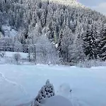 Apartment In New With Private Garden *
