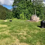Apartment In New With Private Garden *