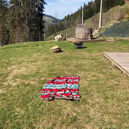 In New With Private Garden *