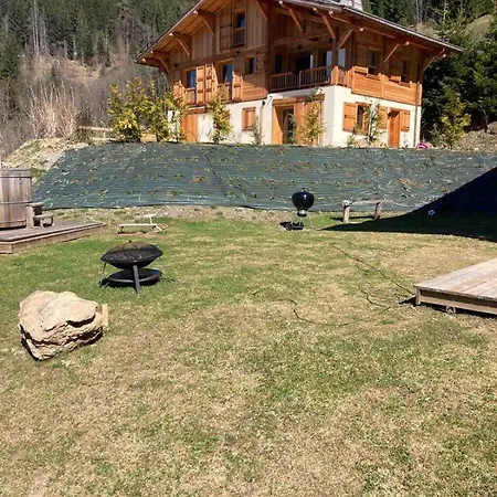 Appartement In New With Private Garden