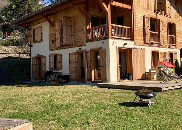 In New With Private Garden