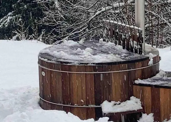 In New With Private Garden Appartement *